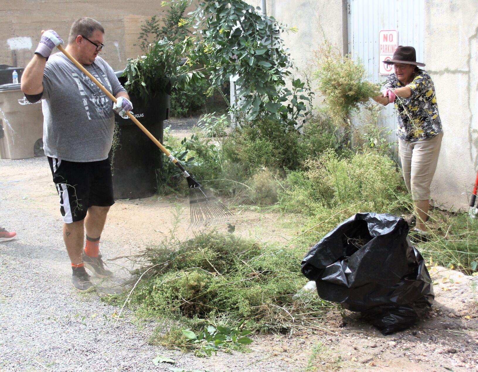 Douglas residents assist in clean-up effort
